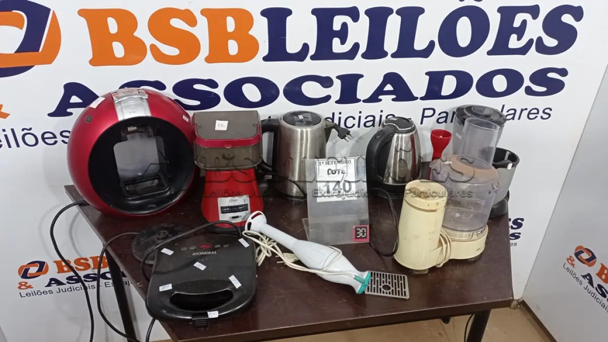 LOTE 140