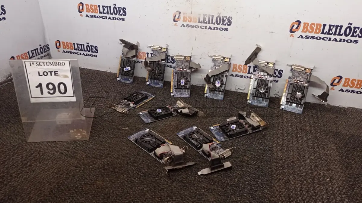 LOTE 190 - 11 PLACAS DE VÍDEO SLIM COM HDMI. (NO ESTADO) ATENÇÃO! FAZER A VISITAÇÃO ANTES DE ARREMATAR, NÃO SABEMOS SE FUNCIONA, LEILÃO NÃO TEM GARANTIA E NEM DEVOLUÇÃO, SUJEITO A POSSÍVEIS AVARIAS VISÍVEIS/OCULTAS E/OU AUSÊNCIA DE COMPONENTES
