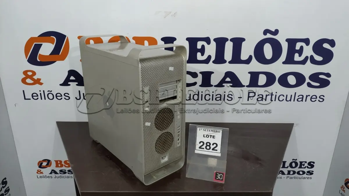 LOTE 282 - 01 SERVIDOR IMAC APPLE. (NO ESTADO) ATENÇÃO! FAZER A VISITAÇÃO ANTES DE ARREMATAR, NÃO SABEMOS SE FUNCIONA, LEILÃO NÃO TEM GARANTIA E NEM DEVOLUÇÃO, SUJEITO A POSSÍVEIS AVARIAS VISÍVEIS/OCULTAS E/OU AUSÊNCIA DE COMPONENTES.