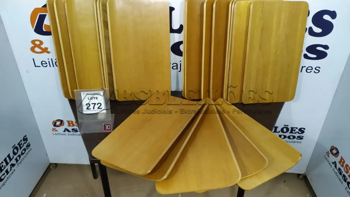 LOTE 272 - 20 PLACAS DE MADEIRA. (NO ESTADO) ATENÇÃO! FAZER A VISITAÇÃO ANTES DE ARREMATAR, NÃO SABEMOS SE FUNCIONA, LEILÃO NÃO TEM GARANTIA E NEM DEVOLUÇÃO, SUJEITO A POSSÍVEIS AVARIAS VISÍVEIS/OCULTAS E/OU AUSÊNCIA DE COMPONENTES.
