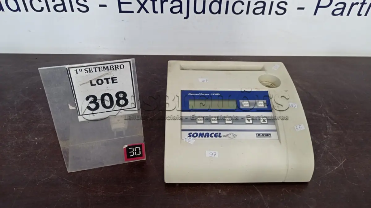 LOTE 308 - 01 APARELHO DE TERAPIA ULTRASSOM. (NO ESTADO) ATENÇÃO! FAZER A VISITAÇÃO ANTES DE ARREMATAR, NÃO SABEMOS SE FUNCIONA, LEILÃO NÃO TEM GARANTIA E NEM DEVOLUÇÃO, SUJEITO A POSSÍVEIS AVARIAS VISÍVEIS/OCULTAS E/OU AUSÊNCIA DE COMPONENTES.