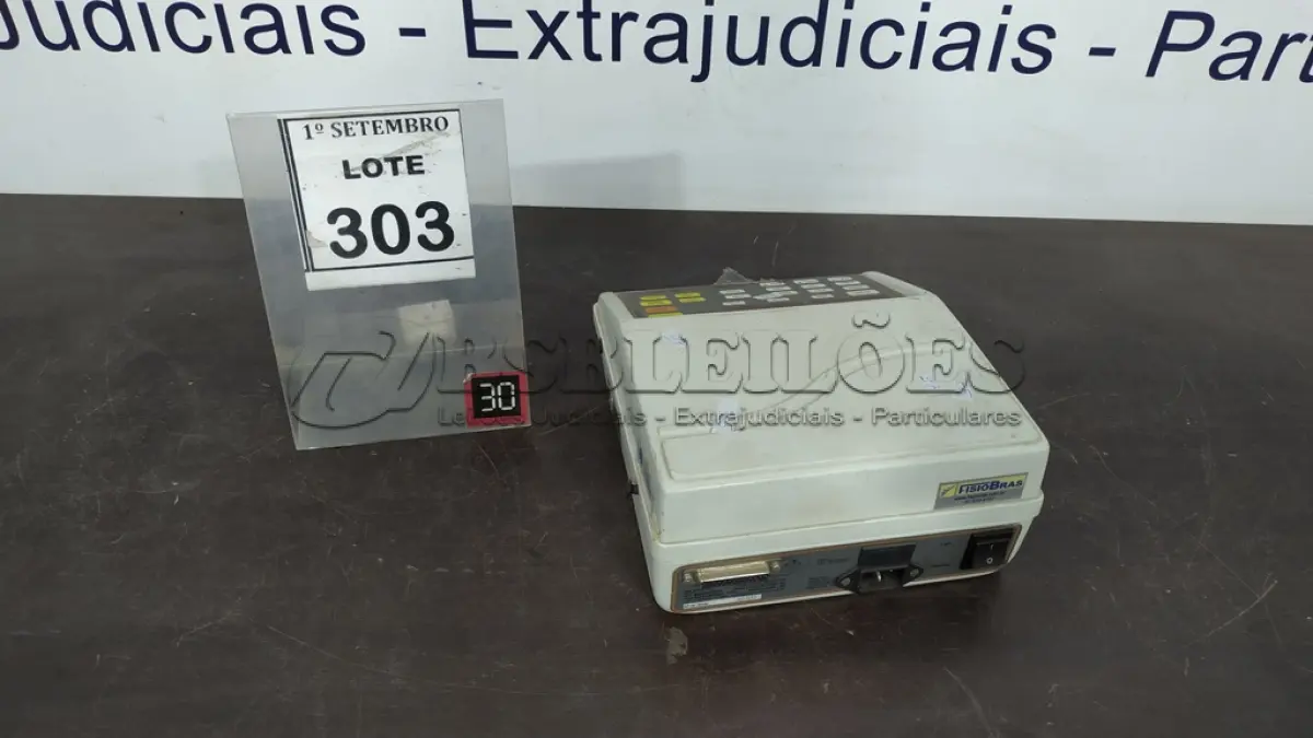 LOTE 303 - 01 GERADOR UNIVERSAL DE PULSO. (NO ESTADO) ATENÇÃO! FAZER A VISITAÇÃO ANTES DE ARREMATAR, NÃO SABEMOS SE FUNCIONA, LEILÃO NÃO TEM GARANTIA E NEM DEVOLUÇÃO, SUJEITO A POSSÍVEIS AVARIAS VISÍVEIS/OCULTAS E/OU AUSÊNCIA DE COMPONENTES.
