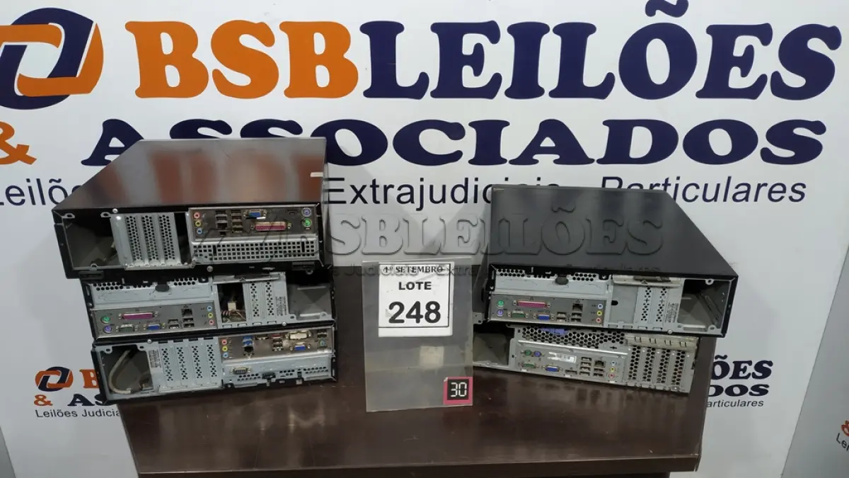 LOTE 248 - 05 CPU’S MARCAS E MODELOS DIVERSOS. (NO ESTADO) ATENÇÃO! FAZER A VISITAÇÃO ANTES DE ARREMATAR, NÃO SABEMOS SE FUNCIONA, LEILÃO NÃO TEM GARANTIA E NEM DEVOLUÇÃO, SUJEITO A POSSÍVEIS AVARIAS VISÍVEIS/OCULTAS E/OU AUSÊNCIA DE COMPONENTES.