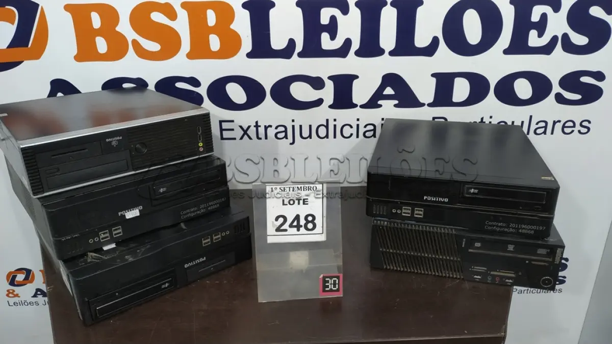LOTE 248 - 05 CPU’S MARCAS E MODELOS DIVERSOS. (NO ESTADO) ATENÇÃO! FAZER A VISITAÇÃO ANTES DE ARREMATAR, NÃO SABEMOS SE FUNCIONA, LEILÃO NÃO TEM GARANTIA E NEM DEVOLUÇÃO, SUJEITO A POSSÍVEIS AVARIAS VISÍVEIS/OCULTAS E/OU AUSÊNCIA DE COMPONENTES.
