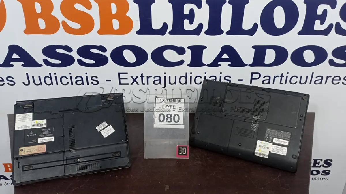 LOTE 080 - 02 NOTEBOOKS COM AVARIAS. (NO ESTADO) ATENÇÃO! FAZER A VISITAÇÃO ANTES DE ARREMATAR, NÃO SABEMOS SE FUNCIONA, LEILÃO NÃO TEM GARANTIA E NEM DEVOLUÇÃO, SUJEITO A POSSÍVEIS AVARIAS VISÍVEIS/OCULTAS E/OU AUSÊNCIA DE COMPONENTES.