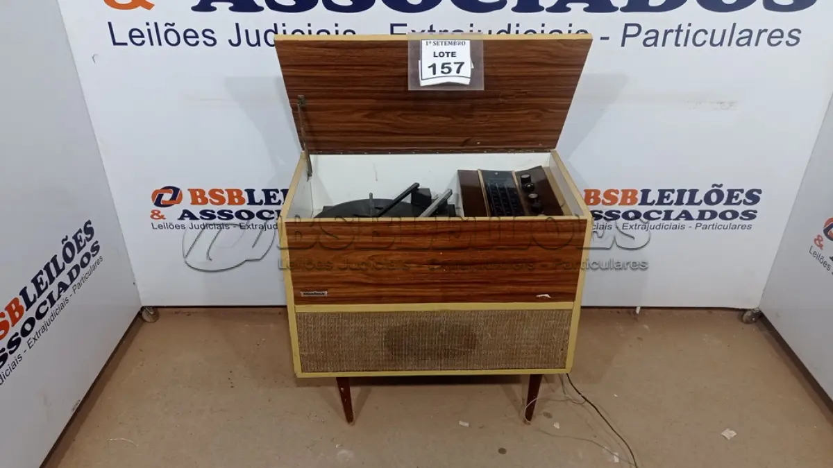 LOTE 157