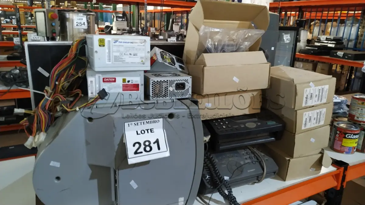 LOTE 281 - 05 MÓDULOS DE EXPANSÃO RETRO ILUMINADO MARCA PLYCOM, 01 IMPRESSORA DE ETIQUETA, 04 FONTES DE PC, 02 APARELHOS DE FAX, 01 FRAGMENTADORA MARCA DUOTEC E 01 TELEVISÃO DE TUBO MARCA SAMSUNG. (NO ESTADO) ATENÇÃO! FAZER A VISITAÇÃO ANTES DE ARREMATAR, NÃO SABEMOS SE FUNCIONA, LEILÃO NÃO TEM GARANTIA E NEM DEVOLUÇÃO, SUJEITO A POSSÍVEIS AVARIAS VISÍVEIS/OCULTAS E/OU AUSÊNCIA DE COMPONENTES.