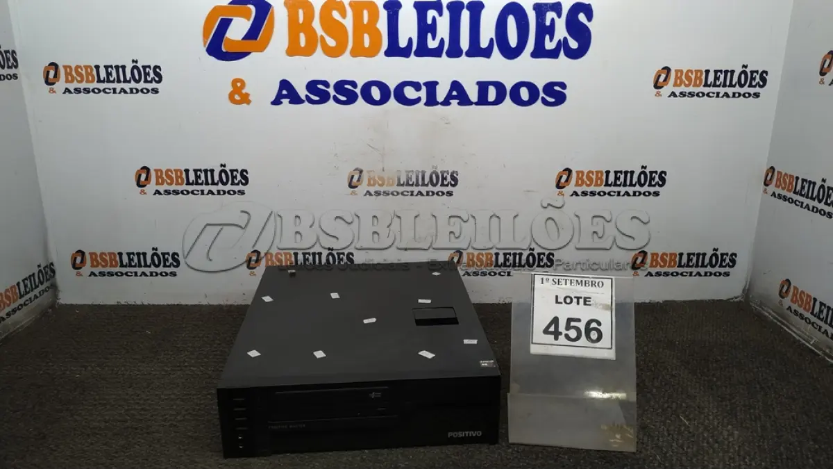 LOTE 456 - 01 CPU MARCA POSITIVO COM 8GB MEMORIA COM SSD E HD. (NO ESTADO) ATENÇÃO! FAZER A VISITAÇÃO ANTES DE ARREMATAR, NÃO SABEMOS SE FUNCIONA, LEILÃO NÃO TEM GARANTIA E NEM DEVOLUÇÃO, SUJEITO A POSSÍVEIS AVARIAS VISÍVEIS/OCULTAS E/OU AUSÊNCIA DE COMPONENTES.