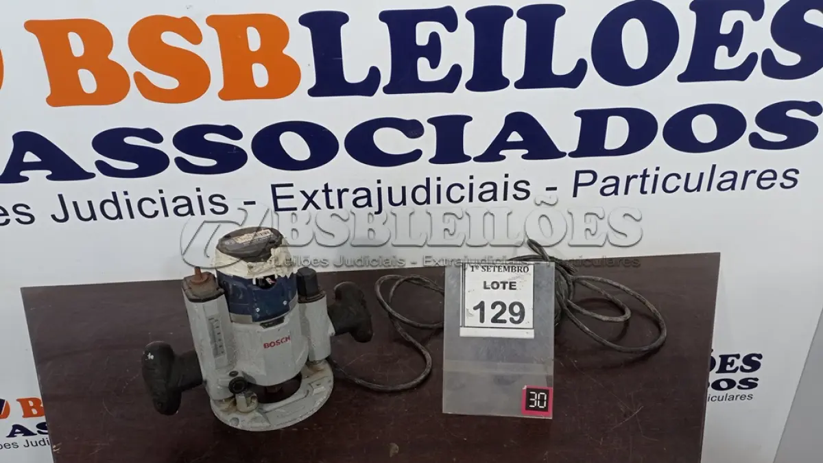 LOTE 129 - 01 TUPIA BOSH GOF/GFF 1600 CE. (NO ESTADO) ATENÇÃO! FAZER A VISITAÇÃO ANTES DE ARREMATAR, NÃO SABEMOS SE FUNCIONA, LEILÃO NÃO TEM GARANTIA E NEM DEVOLUÇÃO, SUJEITO A POSSÍVEIS AVARIAS VISÍVEIS/OCULTAS E/OU AUSÊNCIA DE COMPONENTES.