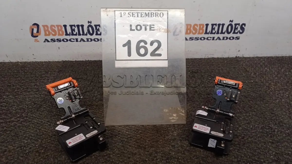 LOTE 162 - 02 CORTADORES DE FIO DE FIBRA ÓTICA. (NO ESTADO) ATENÇÃO! FAZER A VISITAÇÃO ANTES DE ARREMATAR, NÃO SABEMOS SE FUNCIONA, LEILÃO NÃO TEM GARANTIA E NEM DEVOLUÇÃO, SUJEITO A POSSÍVEIS AVARIAS VISÍVEIS/OCULTAS E/OU AUSÊNCIA DE COMPONENTES