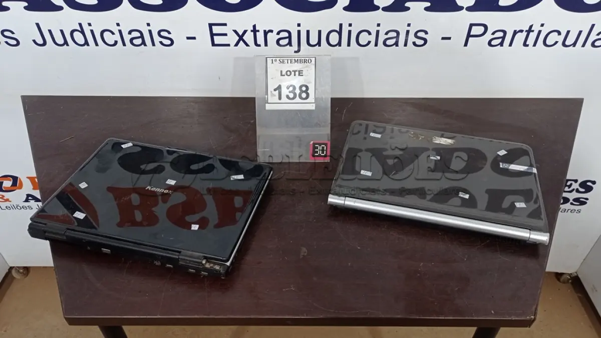 LOTE 138 - 02 NOTEBOOKS COM AVARIAS. (NO ESTADO) ATENÇÃO! FAZER A VISITAÇÃO ANTES DE ARREMATAR, NÃO SABEMOS SE FUNCIONA, LEILÃO NÃO TEM GARANTIA E NEM DEVOLUÇÃO, SUJEITO A POSSÍVEIS AVARIAS VISÍVEIS/OCULTAS E/OU AUSÊNCIA DE COMPONENTES.