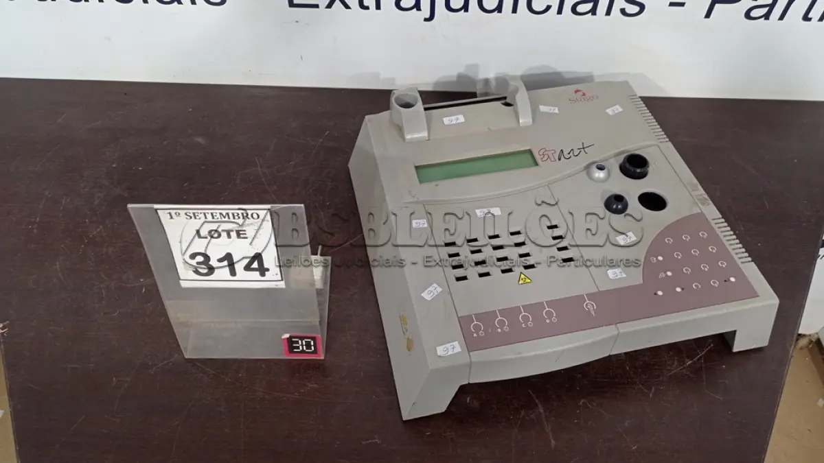 LOTE 314 - 01 APARELHO ANALISADOR DE COAGULAÇÃO SATART 4. (NO ESTADO) ATENÇÃO! FAZER A VISITAÇÃO ANTES DE ARREMATAR, NÃO SABEMOS SE FUNCIONA, LEILÃO NÃO TEM GARANTIA E NEM DEVOLUÇÃO, SUJEITO A POSSÍVEIS AVARIAS VISÍVEIS/OCULTAS E/OU AUSÊNCIA DE COMPONENTES.