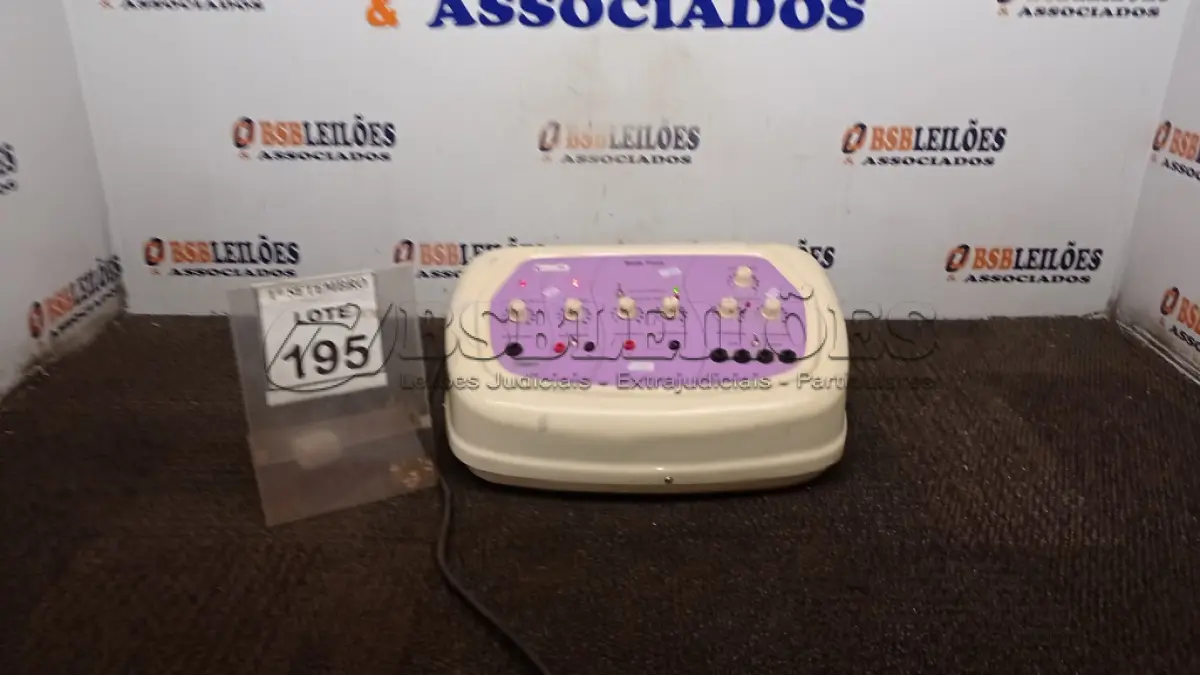 LOTE 195 - 01 APARELHO DE ALTA FREQUÊNCIA BELLE FACE MARCA ELETROBEL. (NO ESTADO) ATENÇÃO! FAZER A VISITAÇÃO ANTES DE ARREMATAR, NÃO SABEMOS SE FUNCIONA, LEILÃO NÃO TEM GARANTIA E NEM DEVOLUÇÃO, SUJEITO A POSSÍVEIS AVARIAS VISÍVEIS/OCULTAS E/OU AUSÊNCIA DE COMPONENTES
