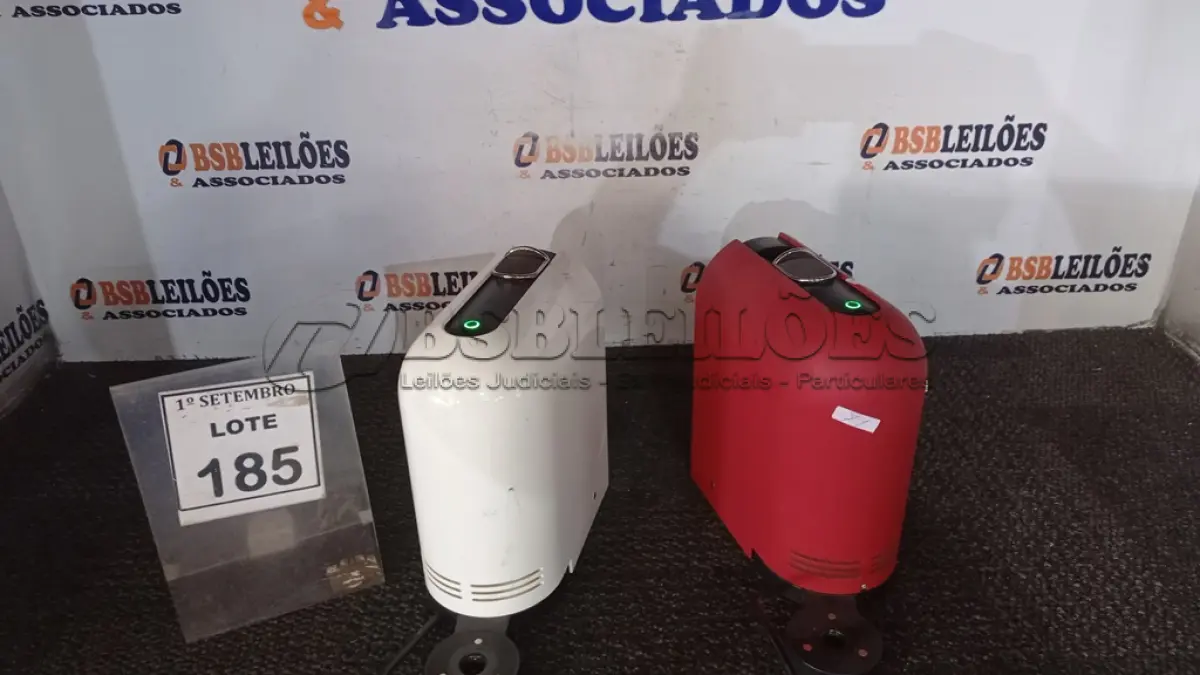 LOTE 185 - 02 CAFETEIRAS NESPRESSO. (NO ESTADO) ATENÇÃO! FAZER A VISITAÇÃO ANTES DE ARREMATAR, NÃO SABEMOS SE FUNCIONA, LEILÃO NÃO TEM GARANTIA E NEM DEVOLUÇÃO, SUJEITO A POSSÍVEIS AVARIAS VISÍVEIS/OCULTAS E/OU AUSÊNCIA DE COMPONENTES