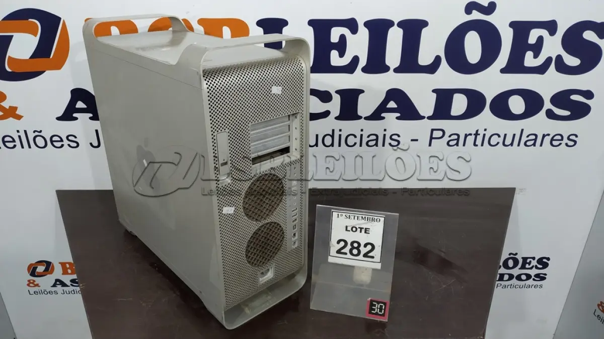 LOTE 282 - 01 SERVIDOR IMAC APPLE. (NO ESTADO) ATENÇÃO! FAZER A VISITAÇÃO ANTES DE ARREMATAR, NÃO SABEMOS SE FUNCIONA, LEILÃO NÃO TEM GARANTIA E NEM DEVOLUÇÃO, SUJEITO A POSSÍVEIS AVARIAS VISÍVEIS/OCULTAS E/OU AUSÊNCIA DE COMPONENTES.