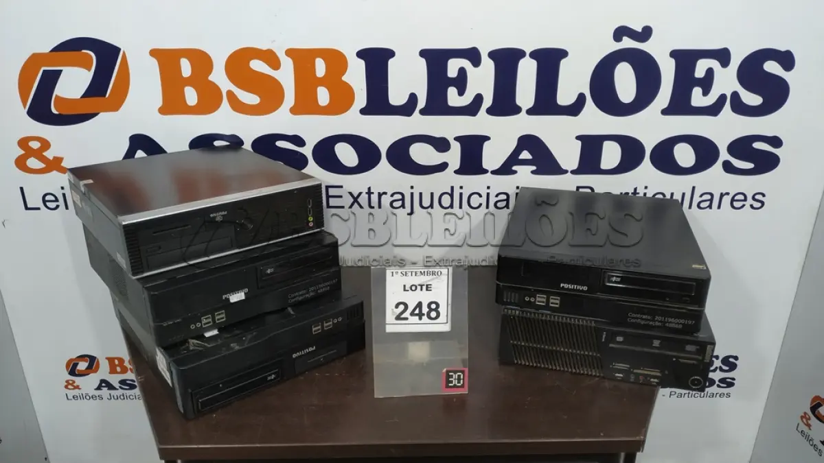 LOTE 248 - 05 CPU’S MARCAS E MODELOS DIVERSOS. (NO ESTADO) ATENÇÃO! FAZER A VISITAÇÃO ANTES DE ARREMATAR, NÃO SABEMOS SE FUNCIONA, LEILÃO NÃO TEM GARANTIA E NEM DEVOLUÇÃO, SUJEITO A POSSÍVEIS AVARIAS VISÍVEIS/OCULTAS E/OU AUSÊNCIA DE COMPONENTES.