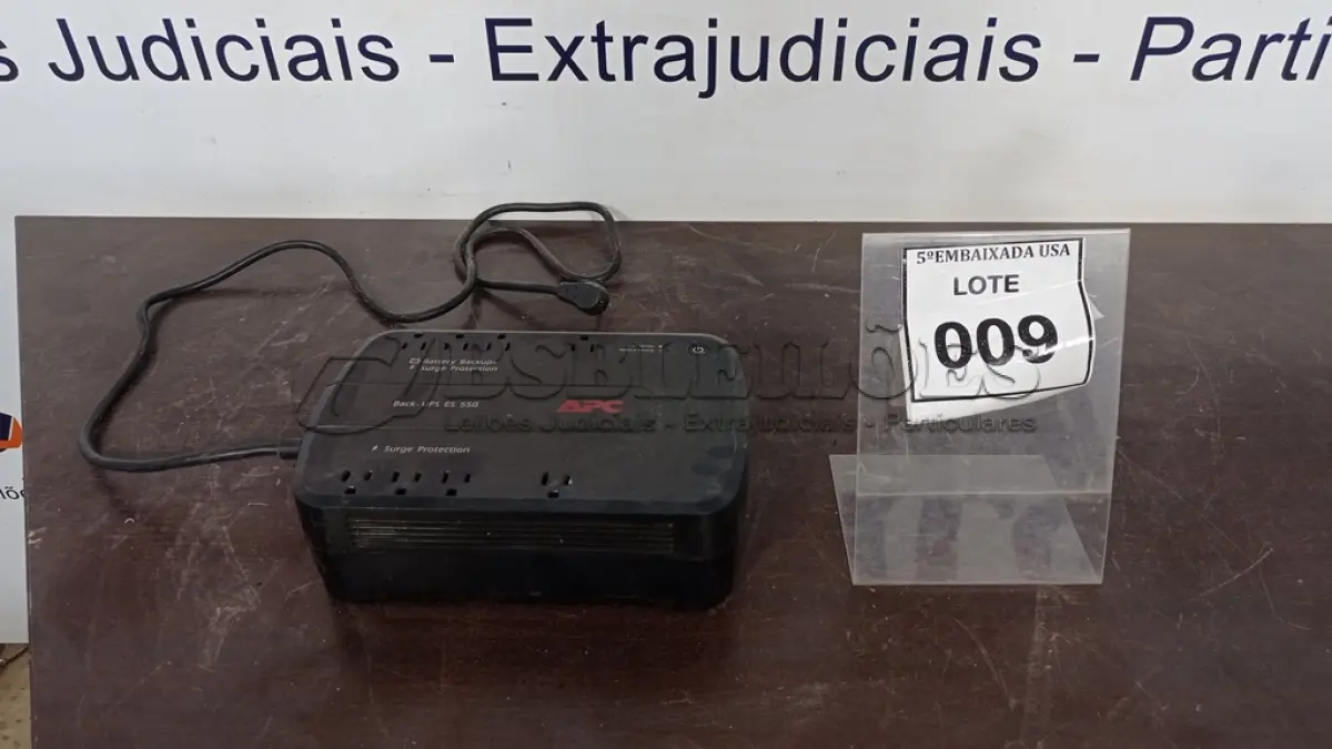 LOTE 009 - 01 NOBREAK BACK APC ES-550. (NO ESTADO EM QUE SE ENCONTRA. SUJEITO A AVARIAS OCULTAS/VISÍVEIS.) BE550G