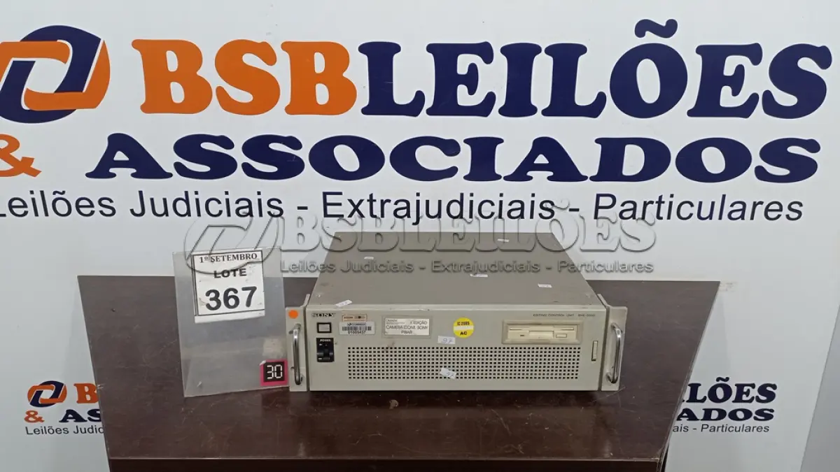 LOTE 367 - 01 UNIDADE DE CONTROLE DE EDIÇÃO. (NO ESTADO) ATENÇÃO! FAZER A VISITAÇÃO ANTES DE ARREMATAR, NÃO SABEMOS SE FUNCIONA, LEILÃO NÃO TEM GARANTIA E NEM DEVOLUÇÃO, SUJEITO A POSSÍVEIS AVARIAS VISÍVEIS/OCULTAS E/OU AUSÊNCIA DE COMPONENTES.