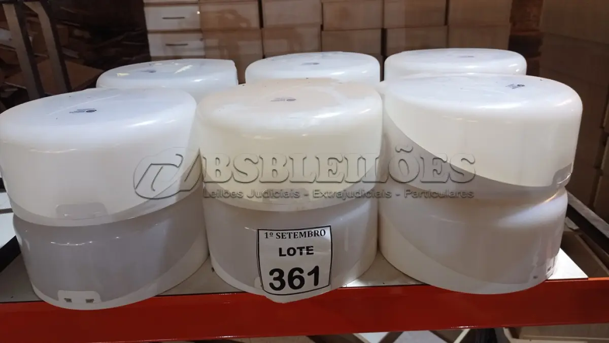 LOTE 361 - 09 DISPENSES DE PAPEL. (NO ESTADO) ATENÇÃO! FAZER A VISITAÇÃO ANTES DE ARREMATAR, NÃO SABEMOS SE FUNCIONA, LEILÃO NÃO TEM GARANTIA E NEM DEVOLUÇÃO, SUJEITO A POSSÍVEIS AVARIAS VISÍVEIS/OCULTAS E/OU AUSÊNCIA DE COMPONENTES.