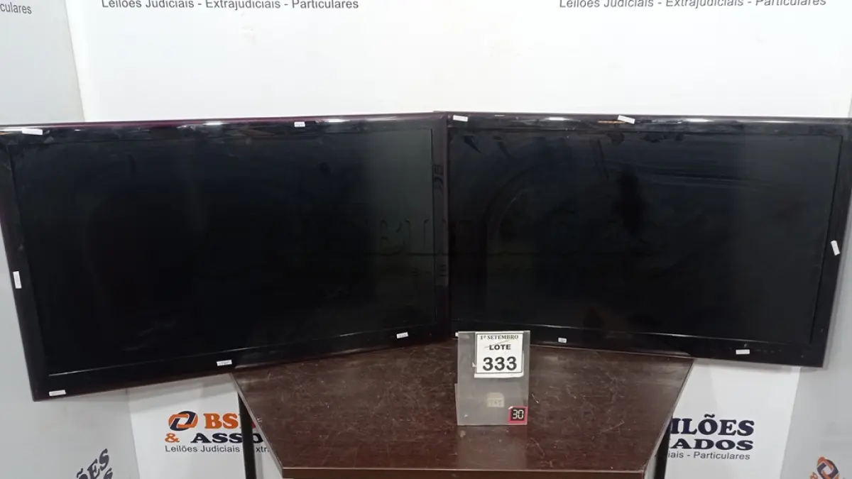 LOTE 333 - 01 TV LCD 42’’ MARCA LG. (NO ESTADO) ATENÇÃO! FAZER A VISITAÇÃO ANTES DE ARREMATAR, NÃO SABEMOS SE FUNCIONA, LEILÃO NÃO TEM GARANTIA E NEM DEVOLUÇÃO, SUJEITO A POSSÍVEIS AVARIAS VISÍVEIS/OCULTAS E/OU AUSÊNCIA DE COMPONENTES.