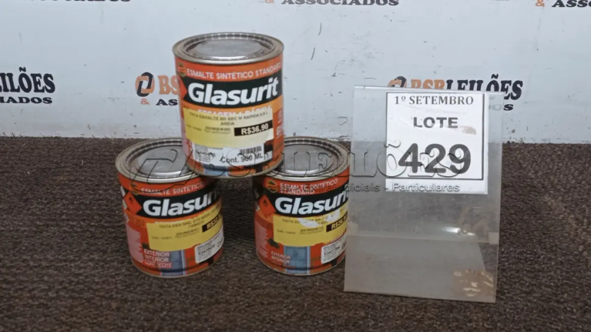 LOTE 429 - 03 LATAS DE ESMALTE SINTÉTICO DE 900ML CORES VARIADAS MARCA GLASURIT. (NO ESTADO) ATENÇÃO! FAZER A VISITAÇÃO ANTES DE ARREMATAR, NÃO SABEMOS SE FUNCIONA, LEILÃO NÃO TEM GARANTIA E NEM DEVOLUÇÃO, SUJEITO A POSSÍVEIS AVARIAS VISÍVEIS/OCULTAS E/OU AUSÊNCIA DE COMPONENTES.