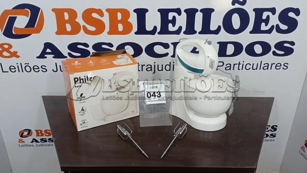 LOTE 043 - 01 BATEDEIRA PHILCO PARIS 110V. (NO ESTADO EM QUE SE ENCONTRA. SUJEITO A AVARIAS OCULTAS/VISÍVEIS.)