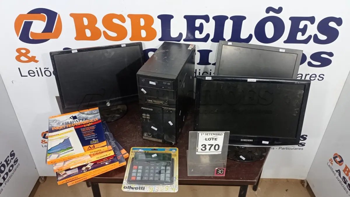LOTE 370 - 03 MONITORES MARCAS E MODELOS DIVERSOS, 01 CPU MARCA POSITIVO, 05 CAIXAS DE FILME DE POLIESTIRENO E 01 CALCULADORA. (NO ESTADO) ATENÇÃO! FAZER A VISITAÇÃO ANTES DE ARREMATAR, NÃO SABEMOS SE FUNCIONA, LEILÃO NÃO TEM GARANTIA E NEM DEVOLUÇÃO, SUJEITO A POSSÍVEIS AVARIAS VISÍVEIS/OCULTAS E/OU AUSÊNCIA DE COMPONENTES.