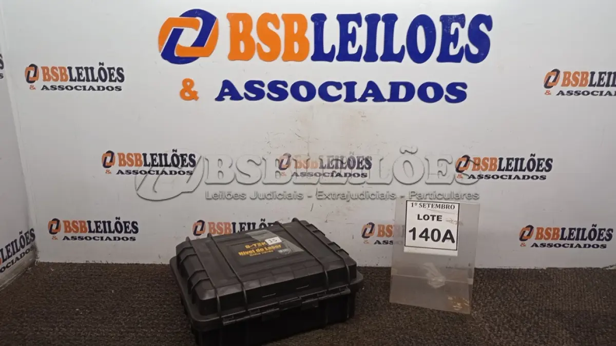 LOTE 140