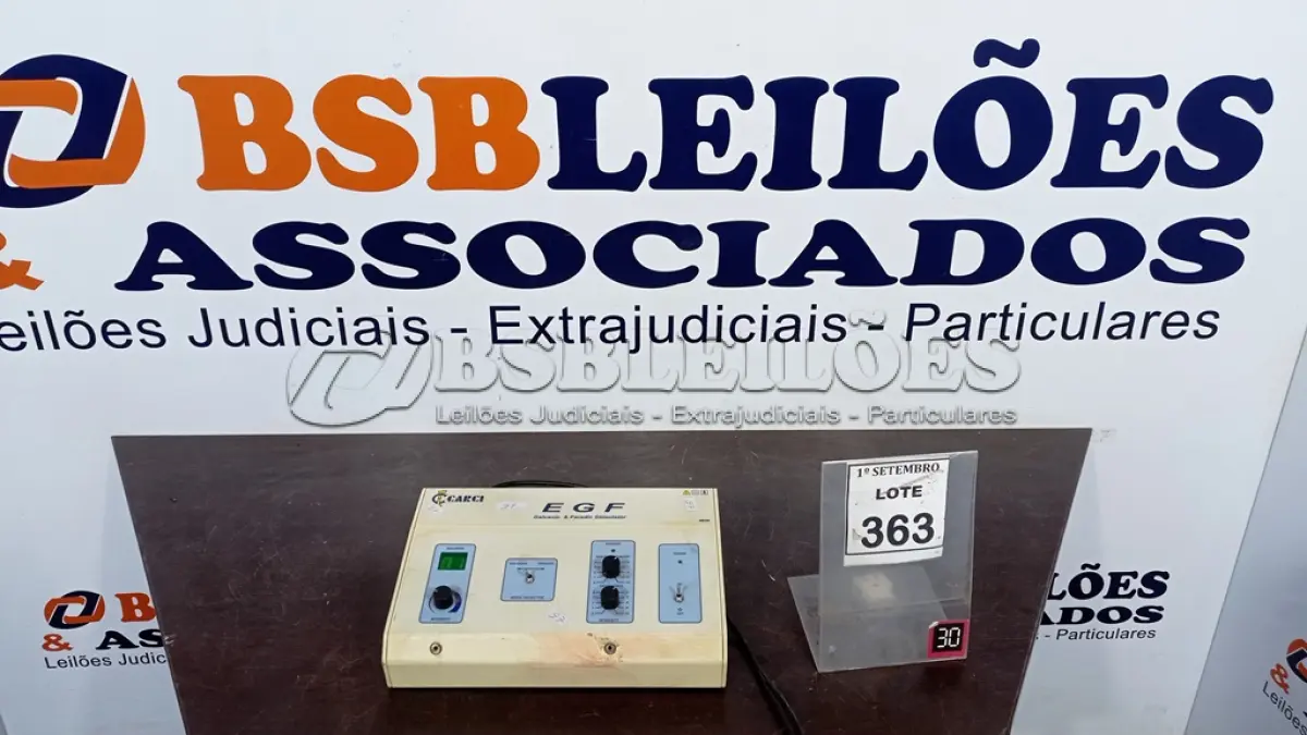 LOTE 363 - 01 EQUIPAMENTO ESTIMULADOR GALVÂNICO E FARÁDICO EGF MARCA CARCI. (NO ESTADO) ATENÇÃO! FAZER A VISITAÇÃO ANTES DE ARREMATAR, NÃO SABEMOS SE FUNCIONA, LEILÃO NÃO TEM GARANTIA E NEM DEVOLUÇÃO, SUJEITO A POSSÍVEIS AVARIAS VISÍVEIS/OCULTAS E/OU AUSÊNCIA DE COMPONENTES.