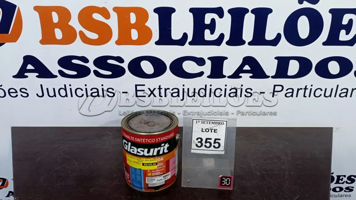LOTE 355 - 01 LATA DE ESMALTE SINTÉTICO COM 3,6L NA COR BRILHANTE AZUL FRANÇA MARCA GLASURIT. (NO ESTADO) ATENÇÃO! FAZER A VISITAÇÃO ANTES DE ARREMATAR, NÃO SABEMOS SE FUNCIONA, LEILÃO NÃO TEM GARANTIA E NEM DEVOLUÇÃO, SUJEITO A POSSÍVEIS AVARIAS VISÍVEIS/OCULTAS E/OU AUSÊNCIA DE COMPONENTES.