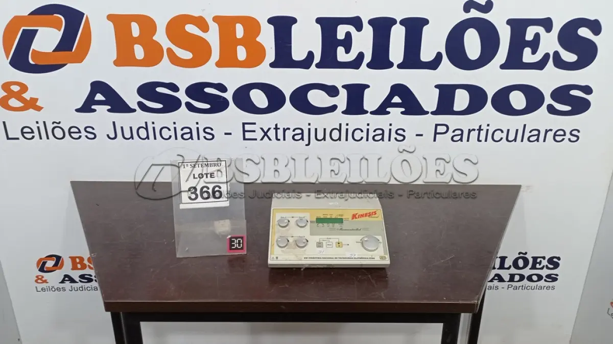LOTE 366 - 01 APARELHO PARA ELETROTERAPIA. (NO ESTADO) ATENÇÃO! FAZER A VISITAÇÃO ANTES DE ARREMATAR, NÃO SABEMOS SE FUNCIONA, LEILÃO NÃO TEM GARANTIA E NEM DEVOLUÇÃO, SUJEITO A POSSÍVEIS AVARIAS VISÍVEIS/OCULTAS E/OU AUSÊNCIA DE COMPONENTES.