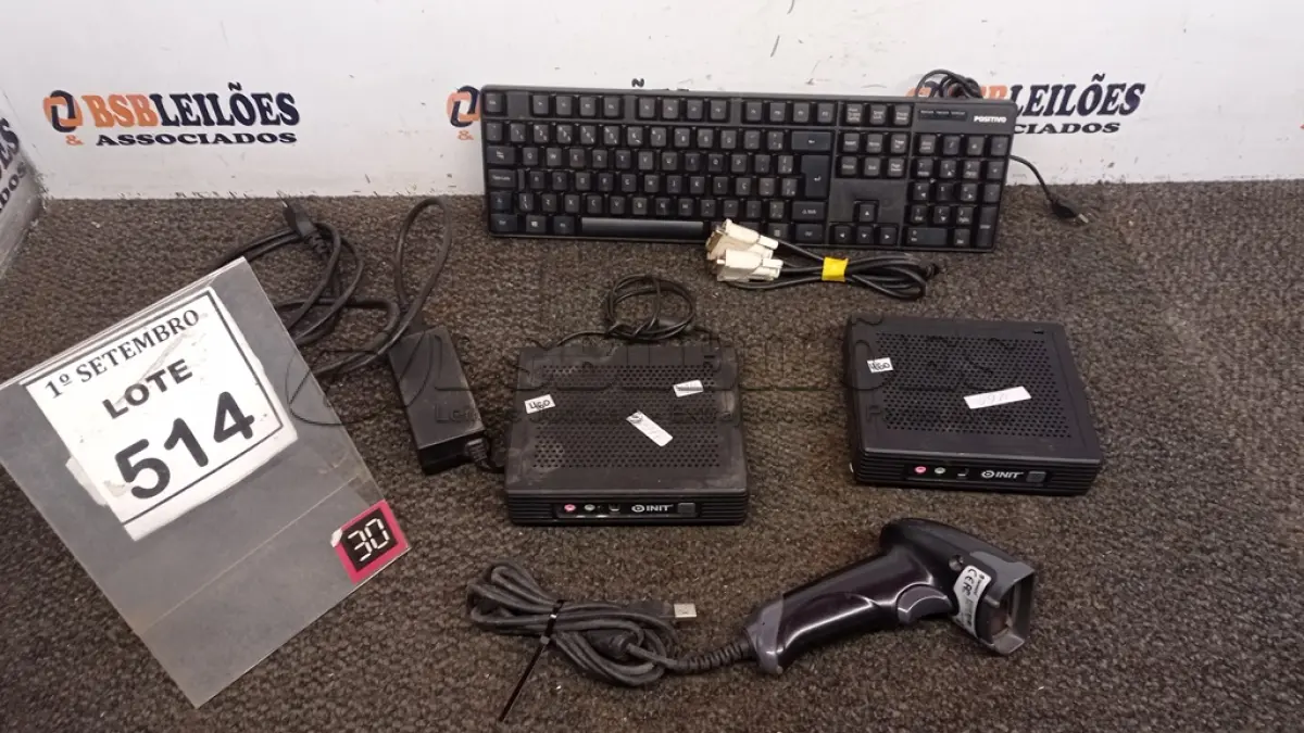 LOTE 514 - 02 MINIS PC INIT, 01 TECLADO, 01 LEITOR DE CÓDIGO DE BARRAS  E CABOS.(NO ESTADO) ATENÇÃO! FAZER A VISITAÇÃO ANTES DE ARREMATAR, NÃO SABEMOS SE FUNCIONA, LEILÃO NÃO TEM GARANTIA E NEM DEVOLUÇÃO, SUJEITO A POSSÍVEIS AVARIAS VISÍVEIS/OCULTAS E/OU AUSÊNCIA DE COMPONENTES.