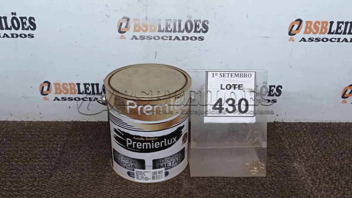 LOTE 430 - 01 LATA DE ESMALTE SINTÉTICO PREMIERLUX DE 3,6L NA COR CINZA MÉDIO MARCA PREMIER. (NO ESTADO) ATENÇÃO! FAZER A VISITAÇÃO ANTES DE ARREMATAR, NÃO SABEMOS SE FUNCIONA, LEILÃO NÃO TEM GARANTIA E NEM DEVOLUÇÃO, SUJEITO A POSSÍVEIS AVARIAS VISÍVEIS/OCULTAS E/OU AUSÊNCIA DE COMPONENTES.