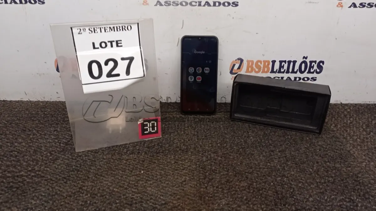 LOTE 027 - 01 SMARTPHONE MODELO A14 MARCA SAMSUNG. (NO ESTADO) ATENÇÃO! FAZER A VISITAÇÃO ANTES DE ARREMATAR, NÃO SABEMOS SE FUNCIONA, LEILÃO NÃO TEM GARANTIA E NEM DEVOLUÇÃO, SUJEITO A POSSÍVEIS AVARIAS VISÍVEIS/OCULTAS E/OU AUSÊNCIA DE COMPONENTES.