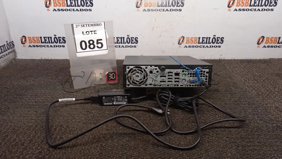 LOTE 085 - 01 MINI PC MARCA HP. (NO ESTADO) ATENÇÃO! FAZER A VISITAÇÃO ANTES DE ARREMATAR, NÃO SABEMOS SE FUNCIONA, LEILÃO NÃO TEM GARANTIA E NEM DEVOLUÇÃO, SUJEITO A POSSÍVEIS AVARIAS VISÍVEIS/OCULTAS E/OU AUSÊNCIA DE COMPONENTES.