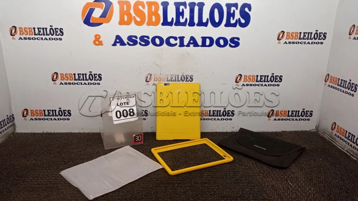 LOTE 008 - 01 TABLET MARCA POSITIVO. (NO ESTADO) ATENÇÃO! FAZER A VISITAÇÃO ANTES DE ARREMATAR, NÃO SABEMOS SE FUNCIONA, LEILÃO NÃO TEM GARANTIA E NEM DEVOLUÇÃO, SUJEITO A POSSÍVEIS AVARIAS VISÍVEIS/OCULTAS E/OU AUSÊNCIA DE COMPONENTES.