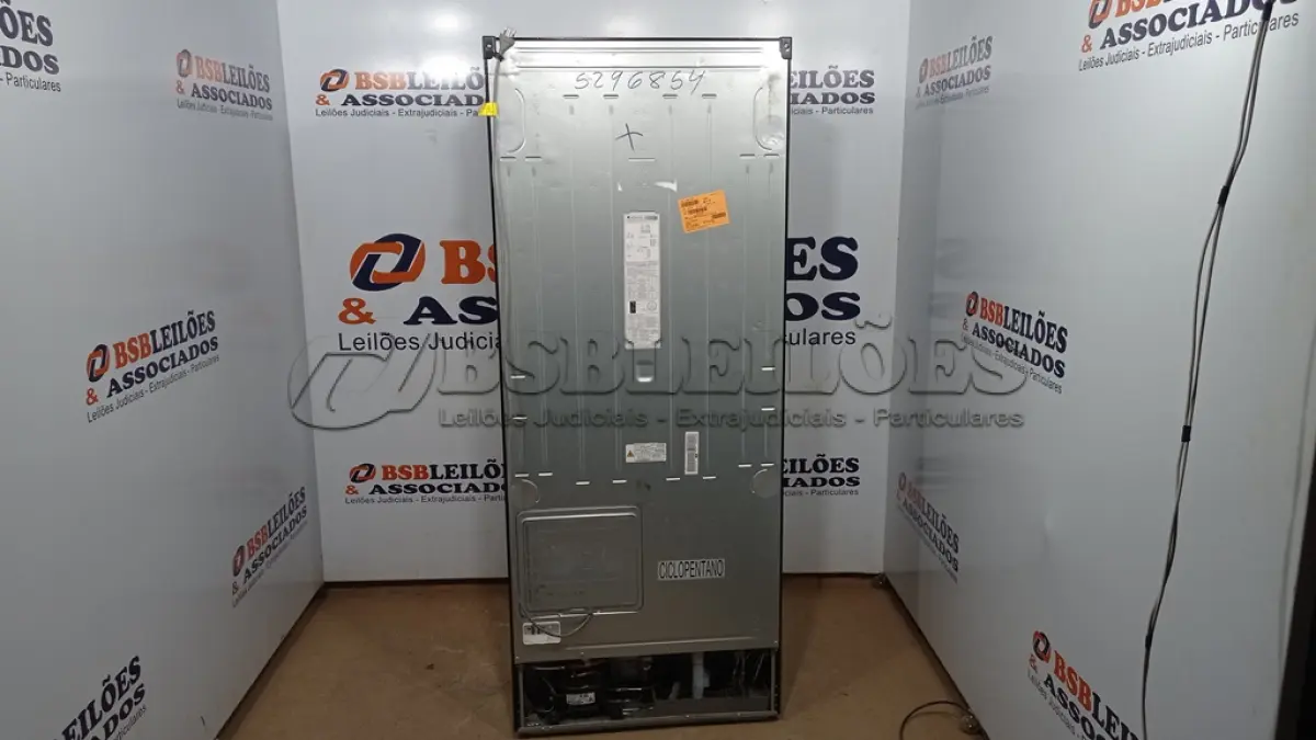 LOTE 050 - 01 GELADEIRA LG FROST FREE PRETA GN-B392PXGB  INVERTER  395 LITROS - 220VOLTS (NO ESTADO, NÃO SABEMOS SE FUNCIONA. LEILÃO NÃO TEM GARANTIA E NEM DEVOLUÇÃO, SUJEITO A POSSÍVEIS AVARIAS VISÍVEIS/OCULTAS E/OU AUSÊNCIA DE COMPONENTES)
