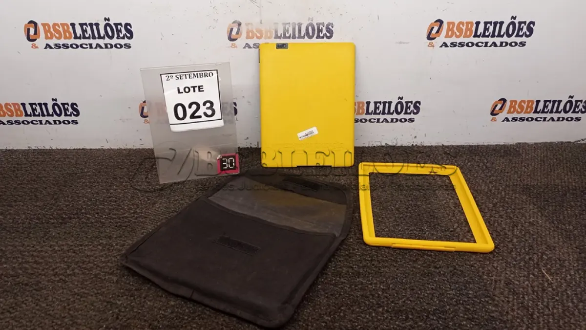 LOTE 023 - 01 TABLET MARCA POSITIVO. (NO ESTADO) ATENÇÃO! FAZER A VISITAÇÃO ANTES DE ARREMATAR, NÃO SABEMOS SE FUNCIONA, LEILÃO NÃO TEM GARANTIA E NEM DEVOLUÇÃO, SUJEITO A POSSÍVEIS AVARIAS VISÍVEIS/OCULTAS E/OU AUSÊNCIA DE COMPONENTES.