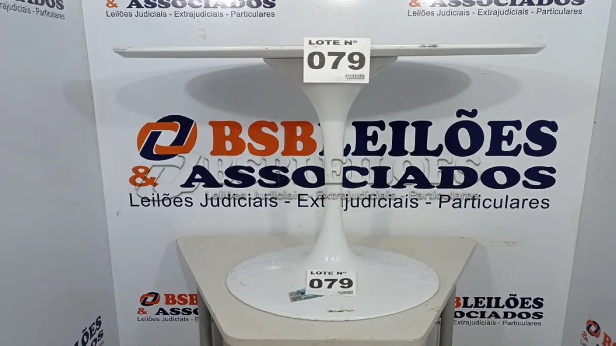 LOTE 079 - 01 BASE PARA MESA (NO ESTADO, NÃO SABEMOS SE FUNCIONA. LEILÃO NÃO TEM GARANTIA E NEM DEVOLUÇÃO, SUJEITO A POSSÍVEIS AVARIAS VISÍVEIS/OCULTAS E/OU AUSÊNCIA DE COMPONENTES)