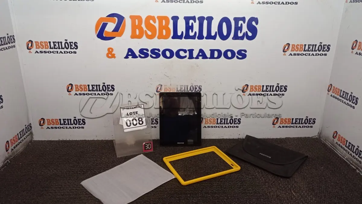 LOTE 008 - 01 TABLET MARCA POSITIVO. (NO ESTADO) ATENÇÃO! FAZER A VISITAÇÃO ANTES DE ARREMATAR, NÃO SABEMOS SE FUNCIONA, LEILÃO NÃO TEM GARANTIA E NEM DEVOLUÇÃO, SUJEITO A POSSÍVEIS AVARIAS VISÍVEIS/OCULTAS E/OU AUSÊNCIA DE COMPONENTES.