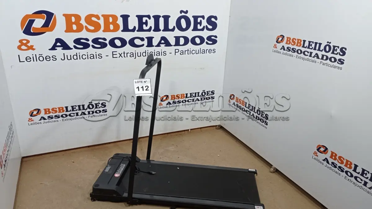 LOTE 112 - 01 ESTEIRA ELÉTRICA KNAKASAKI 110VOLTS C/ CONTROLE (NO ESTADO, NÃO SABEMOS SE FUNCIONA. LEILÃO NÃO TEM GARANTIA E NEM DEVOLUÇÃO, SUJEITO A POSSÍVEIS AVARIAS VISÍVEIS/OCULTAS E/OU AUSÊNCIA DE COMPONENTES)