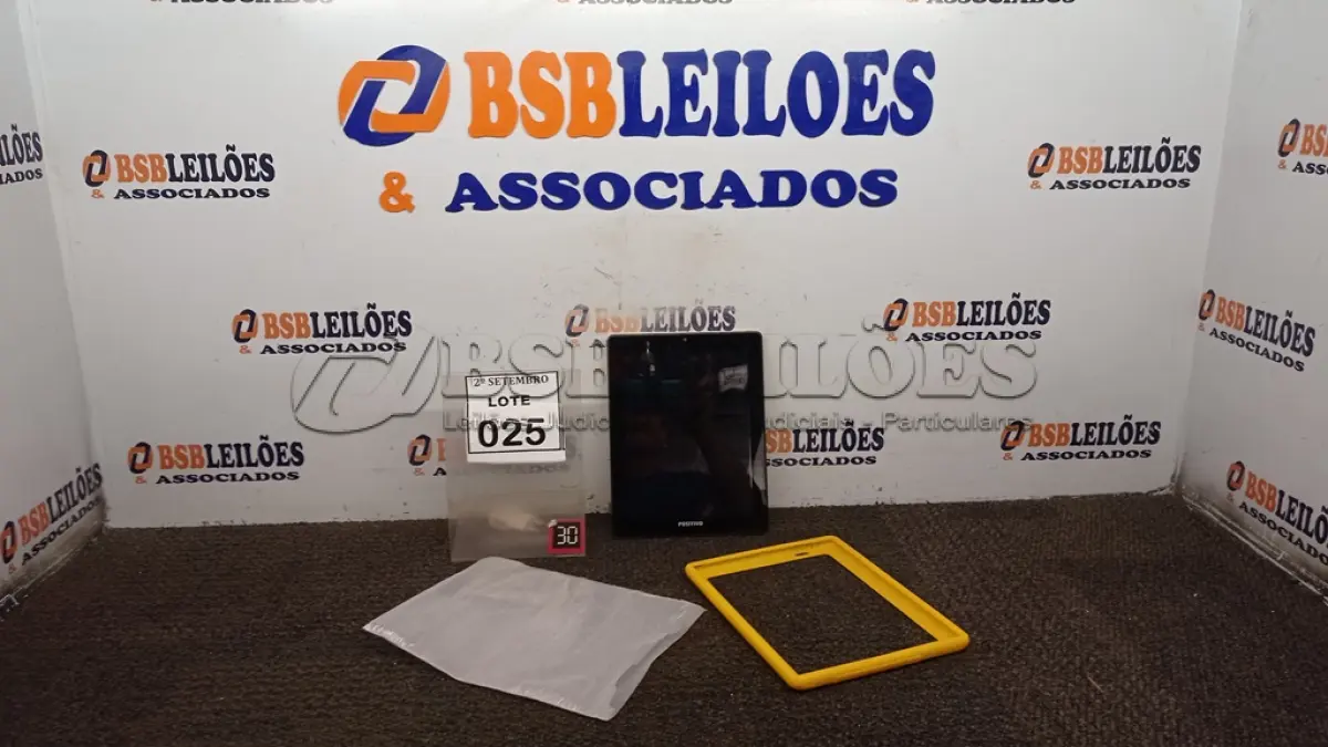 LOTE 025 - 01 TABLET MARCA POSITIVO. (NO ESTADO) ATENÇÃO! FAZER A VISITAÇÃO ANTES DE ARREMATAR, NÃO SABEMOS SE FUNCIONA, LEILÃO NÃO TEM GARANTIA E NEM DEVOLUÇÃO, SUJEITO A POSSÍVEIS AVARIAS VISÍVEIS/OCULTAS E/OU AUSÊNCIA DE COMPONENTES.