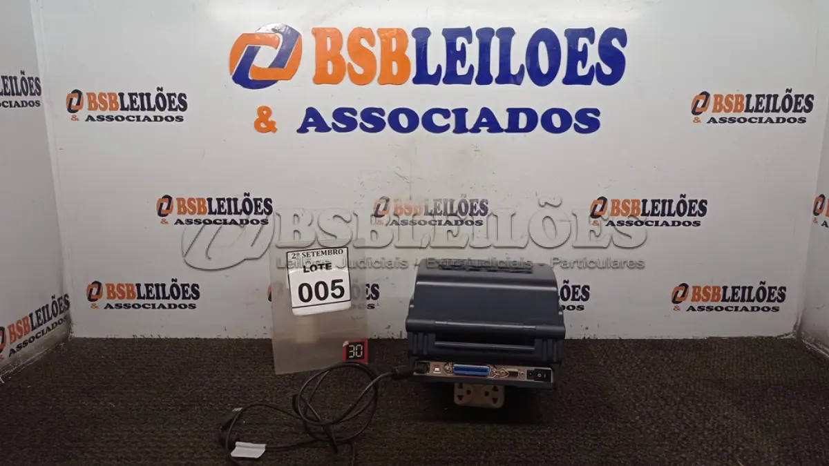 LOTE 005 - 01 IMPRESSORA DE ETIQUETAS MARCA TSC. (NO ESTADO) ATENÇÃO! FAZER A VISITAÇÃO ANTES DE ARREMATAR, NÃO SABEMOS SE FUNCIONA, LEILÃO NÃO TEM GARANTIA E NEM DEVOLUÇÃO, SUJEITO A POSSÍVEIS AVARIAS VISÍVEIS/OCULTAS E/OU AUSÊNCIA DE COMPONENTES.