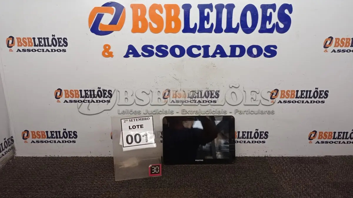 LOTE 001 - 01 TABLET MARCA POSITIVO. (NO ESTADO) ATENÇÃO! FAZER A VISITAÇÃO ANTES DE ARREMATAR, NÃO SABEMOS SE FUNCIONA, LEILÃO NÃO TEM GARANTIA E NEM DEVOLUÇÃO, SUJEITO A POSSÍVEIS AVARIAS VISÍVEIS/OCULTAS E/OU AUSÊNCIA DE COMPONENTES.