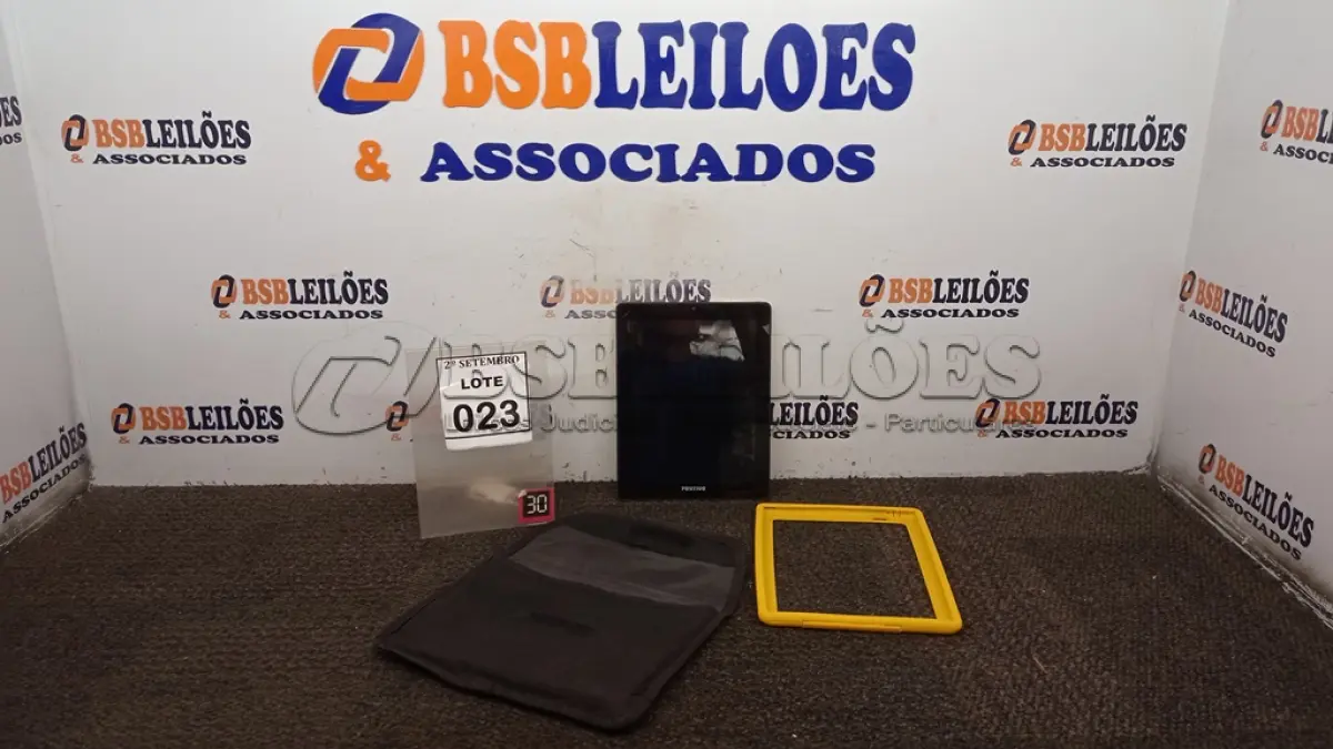 LOTE 023 - 01 TABLET MARCA POSITIVO. (NO ESTADO) ATENÇÃO! FAZER A VISITAÇÃO ANTES DE ARREMATAR, NÃO SABEMOS SE FUNCIONA, LEILÃO NÃO TEM GARANTIA E NEM DEVOLUÇÃO, SUJEITO A POSSÍVEIS AVARIAS VISÍVEIS/OCULTAS E/OU AUSÊNCIA DE COMPONENTES.