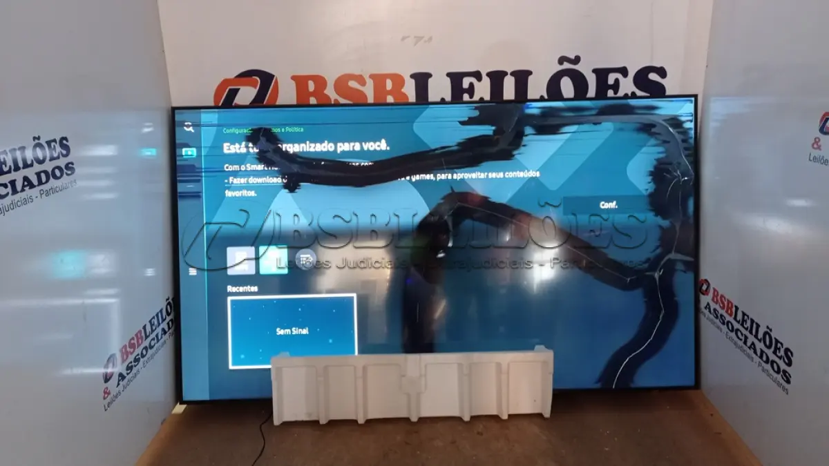 LOTE 067 - 01 SMART TV LED 85" 4K WI-FI CRYSTAL UHD 85BU8000 SAMSUNG (NO ESTADO, NÃO SABEMOS SE FUNCIONA. LEILÃO NÃO TEM GARANTIA E NEM DEVOLUÇÃO, SUJEITO A POSSÍVEIS AVARIAS VISÍVEIS/OCULTAS E/OU AUSÊNCIA DE COMPONENTES)