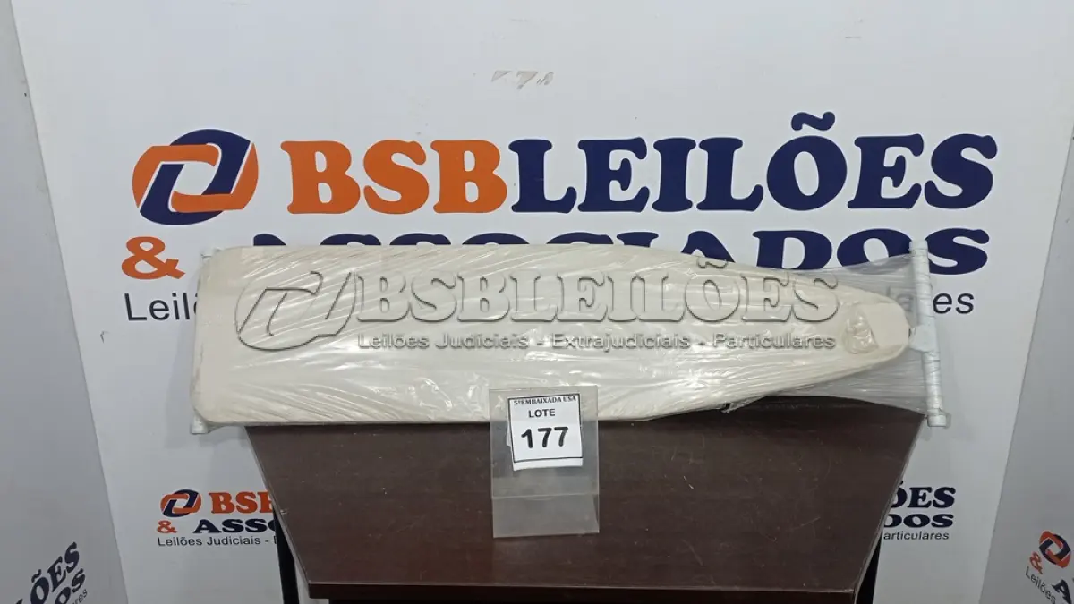LOTE 177 - 01 TÁBUA DE PASSAT. (NO ESTADO EM QUE SE ENCONTRA. SUJEITO A AVARIAS OCULTAS/VISÍVEIS.)