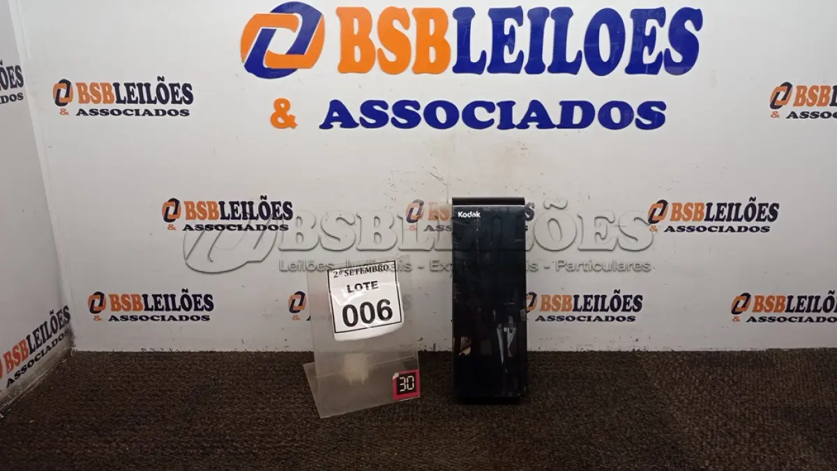 LOTE 006 - 01 SCANNER MARCA KODAK. (NO ESTADO) ATENÇÃO! FAZER A VISITAÇÃO ANTES DE ARREMATAR, NÃO SABEMOS SE FUNCIONA, LEILÃO NÃO TEM GARANTIA E NEM DEVOLUÇÃO, SUJEITO A POSSÍVEIS AVARIAS VISÍVEIS/OCULTAS E/OU AUSÊNCIA DE COMPONENTES.