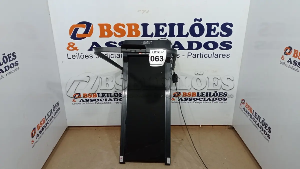 LOTE 063 - 01 ESTEIRA ELÉTRICA KNAKASAKI 110VOLTS C/ CONTROLE (NO ESTADO, NÃO SABEMOS SE FUNCIONA. LEILÃO NÃO TEM GARANTIA E NEM DEVOLUÇÃO, SUJEITO A POSSÍVEIS AVARIAS VISÍVEIS/OCULTAS E/OU AUSÊNCIA DE COMPONENTES)
