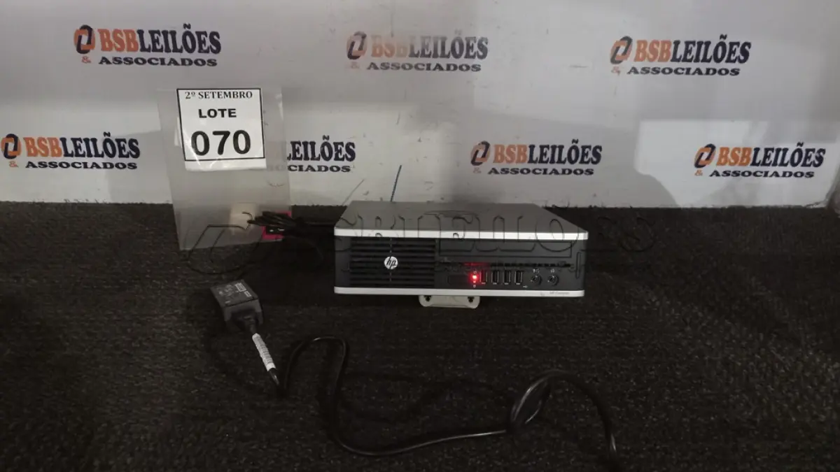 LOTE 070 - 01 MINI PC MARCA HP. (NO ESTADO) ATENÇÃO! FAZER A VISITAÇÃO ANTES DE ARREMATAR, NÃO SABEMOS SE FUNCIONA, LEILÃO NÃO TEM GARANTIA E NEM DEVOLUÇÃO, SUJEITO A POSSÍVEIS AVARIAS VISÍVEIS/OCULTAS E/OU AUSÊNCIA DE COMPONENTES.